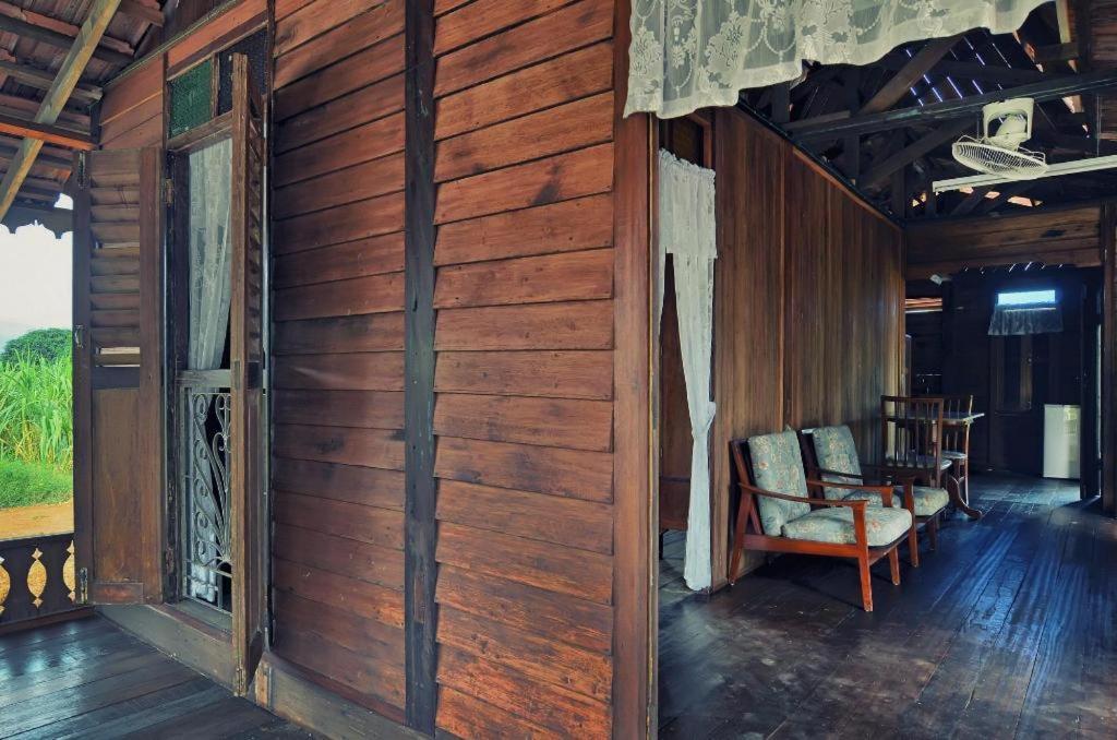 Oyo Home 90745 Desa Balqis Beach Resort Malacca Exterior foto